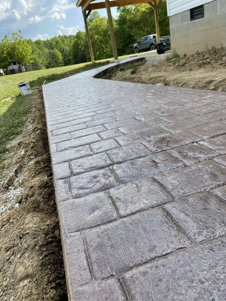 Affordable lawn mowing service for residential properties in Oneida, TN by Double D Landscaping