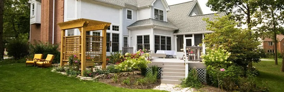 Top-rated lawn mowing service experts serving Emporia, KS - Double D Mowing