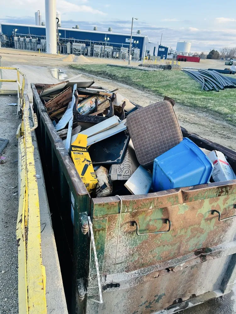 Trusted yard maintenance experts serving Rockford, IL - Double Duty