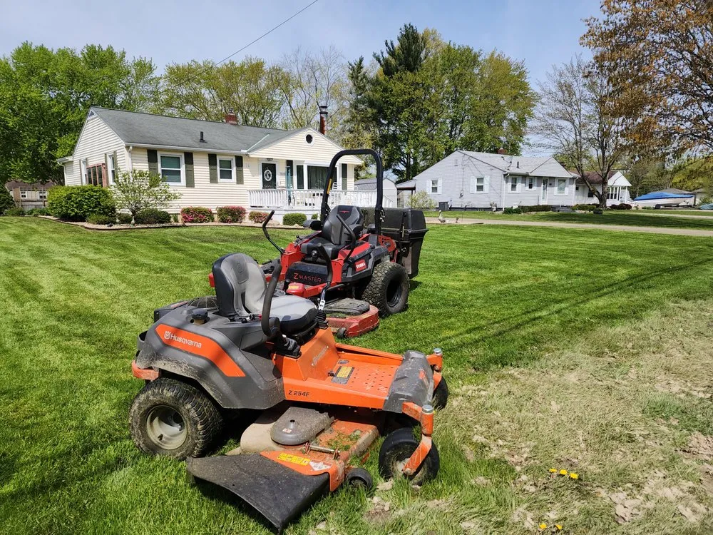 Trusted yard maintenance experts serving Warren, OH - Double G's Landscaping