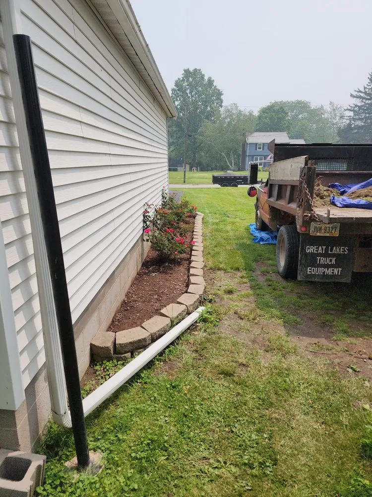 Local lawn mowing service in Warren, OH - Double G's Landscaping