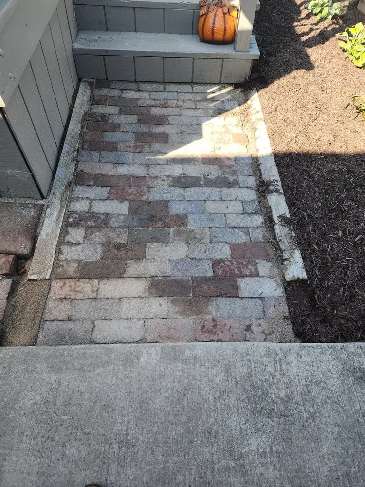 Reliable lawn care service for year-round maintenance across Warren, OH - Double G's Landscaping