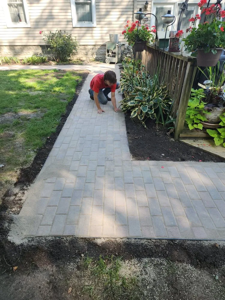 Trusted outdoor landscaping in Warren, OH - Double G's Landscaping