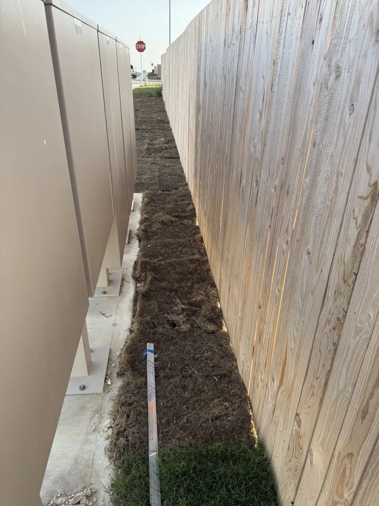 Custom yard cleanup service for homes in La Coste, TX by Double H Landscape