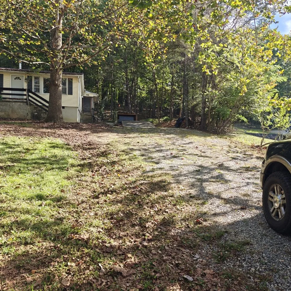 Local lawn care service experts serving Fincastle, VA - Double M Mowing
