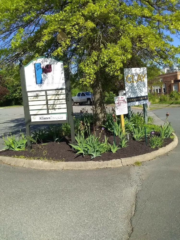 Expert lawn mowing service experts serving Stanardsville, VA - Double R Lawn Care