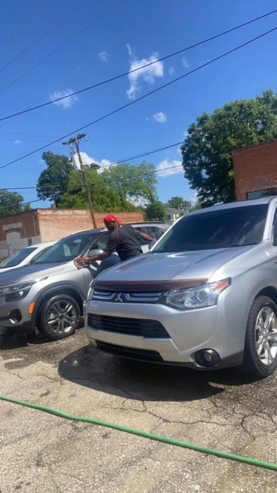 Professional yard maintenance experts serving Greenville, SC - Double R’s