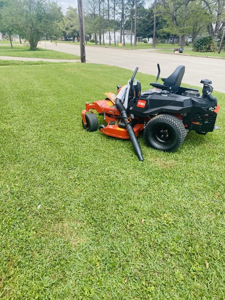 Custom lawn care service in Port Neches, TX by Double S Lawn Care