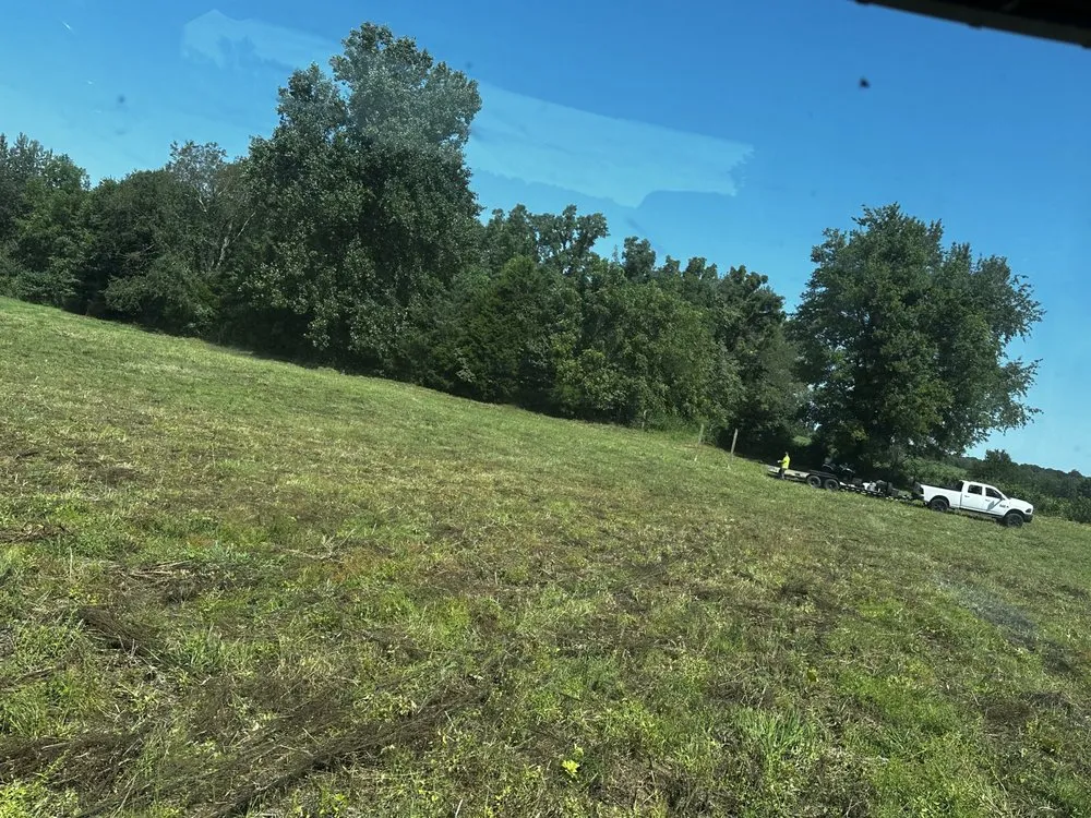 Top-rated yard maintenance in Greenbrier, TN - Double T Brush Cutting