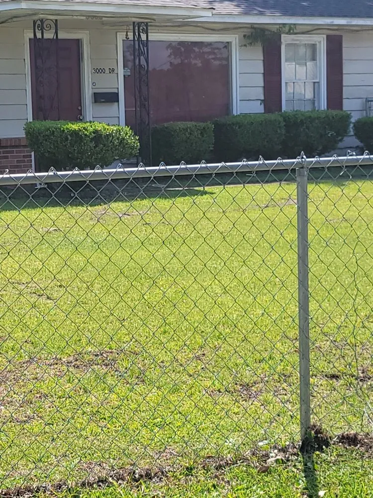 Expert yard maintenance near you in Mobile, AL by Double Trouble Lawn Care