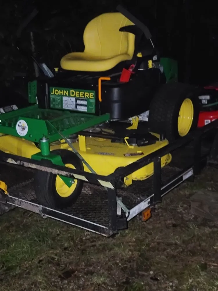 Reliable lawn mowing service in Mobile, AL - Double Trouble Lawn Care