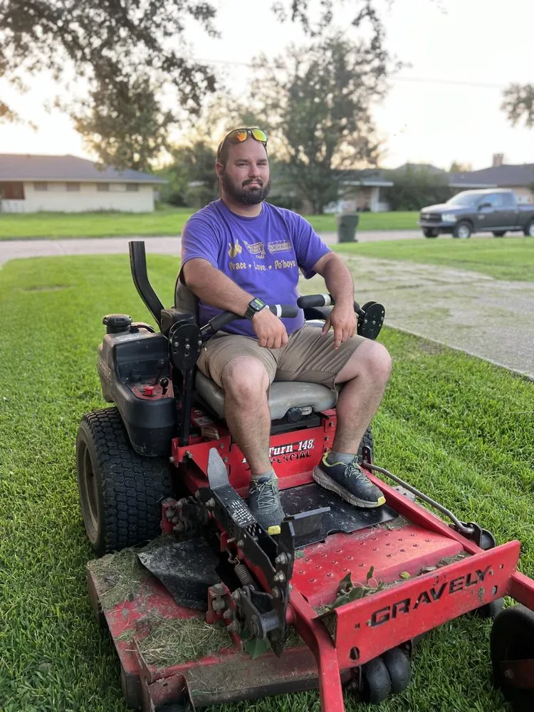 Trusted lawn care service in Lake Charles, LA by Doucet & Company Lawn Care Service