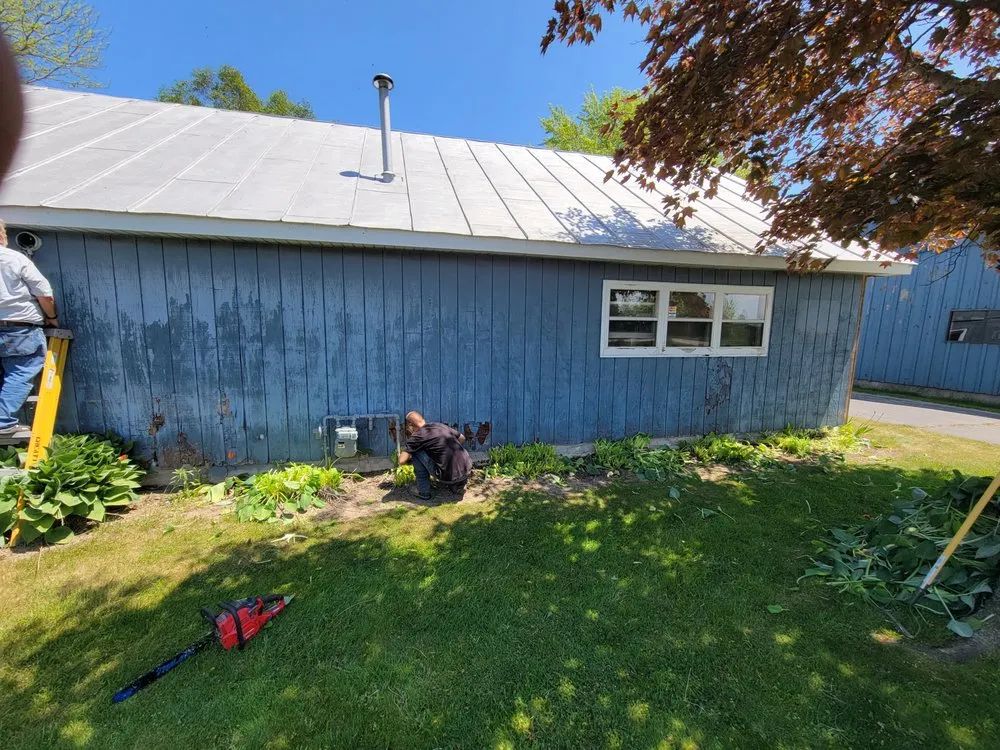 Top-rated yard maintenance in Manitowoc, WI by Douds Repair