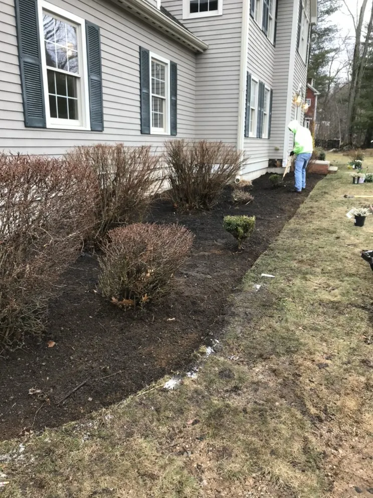 Top-rated garden landscaping in Mansfield, MA by Doug & Jeff Landscaping