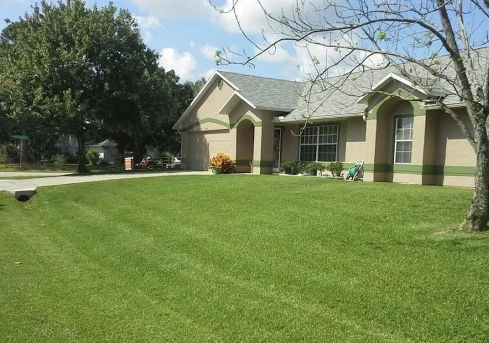 Affordable residential landscaping for beautiful yards across Palm Bay, FL - Doug Scott Lawn Maintenance