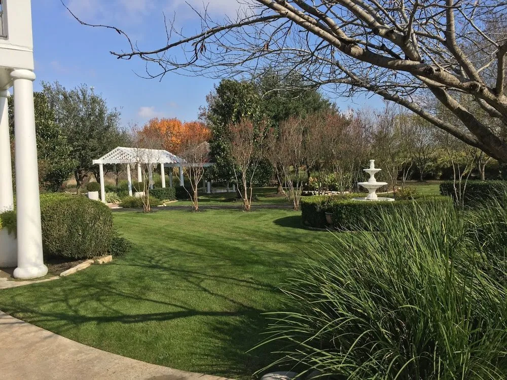Custom garden landscaping experts serving Liberty Hill, TX - Douglas Landscapes