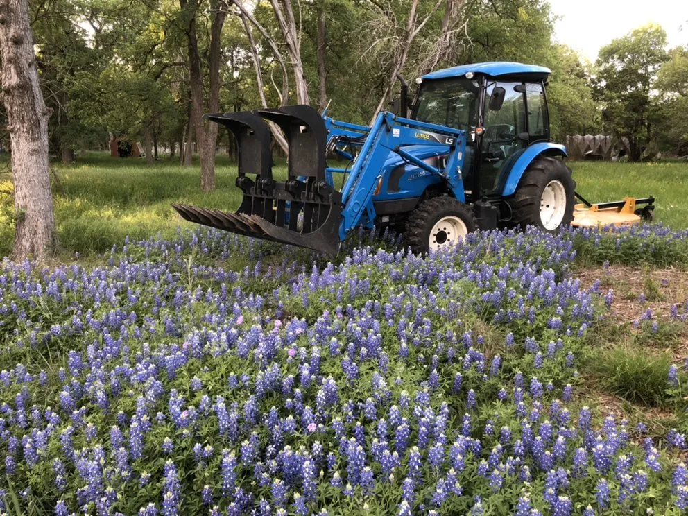 Custom lawn mowing service experts serving Liberty Hill, TX - Douglas Landscapes