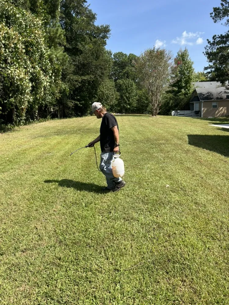 Affordable yard maintenance for homes in Macon, GA by Douglas Lawn Care & Odd Jobs