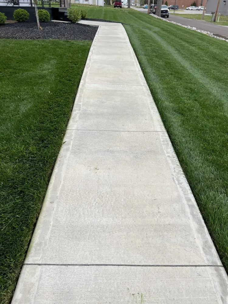 Reliable yard cleanup service in Highland, KS - Dove Creek Premier