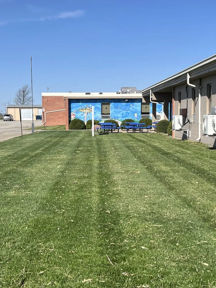 Custom outdoor landscaping experts serving Highland, KS - Dove Creek Premier