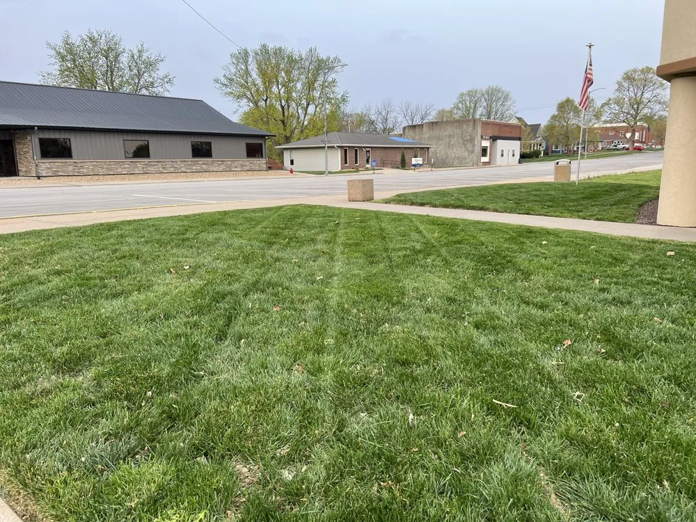 Custom yard cleanup service in Highland, KS - Dove Creek Premier