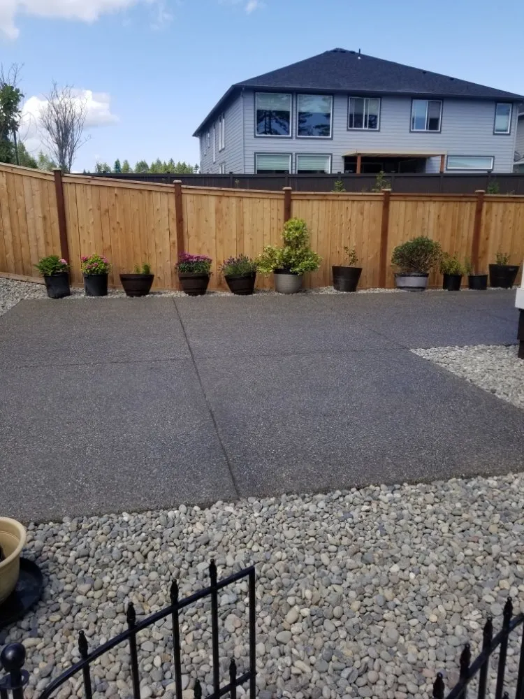 Professional yard cleanup service for beautiful yards in Lakewood, WA by Dove Landscaping