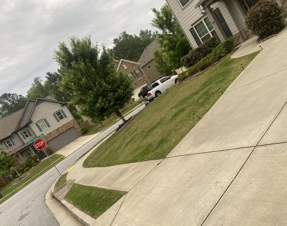 Professional lawn care service for homes across Mableton, GA - Dove Lawn Landscaping