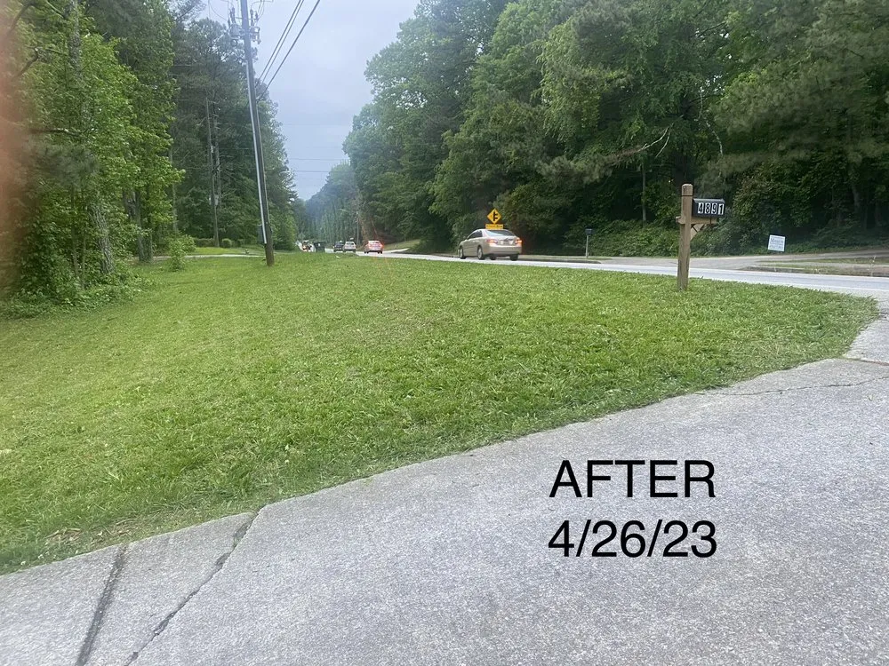 Custom lawn mowing service in Mableton, GA - Dove Lawn Landscaping