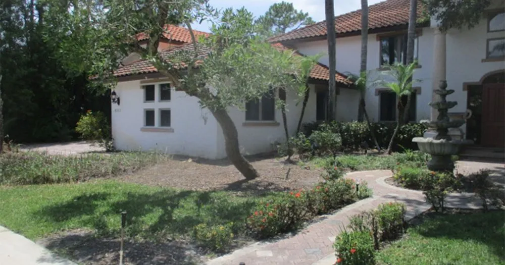 Reliable yard maintenance in West Palm Beach, FL by Doves All Service