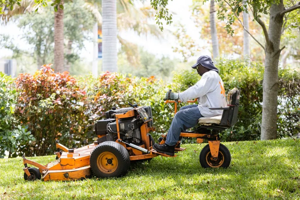 Affordable lawn care service in Pompano Beach, FL by Dovetail Landscape
