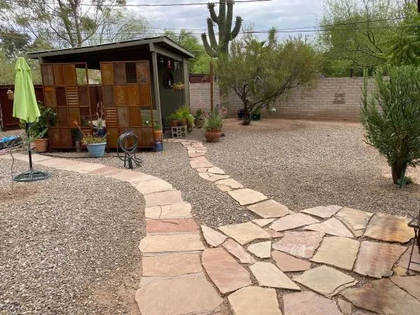 Affordable outdoor landscaping in Tucson, AZ - Down 2 Earth Landscape