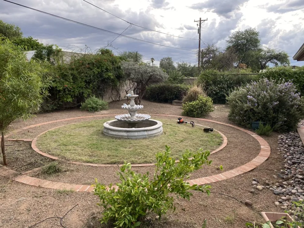 Custom residential landscaping in Tucson, AZ by Down 2 Earth Landscape