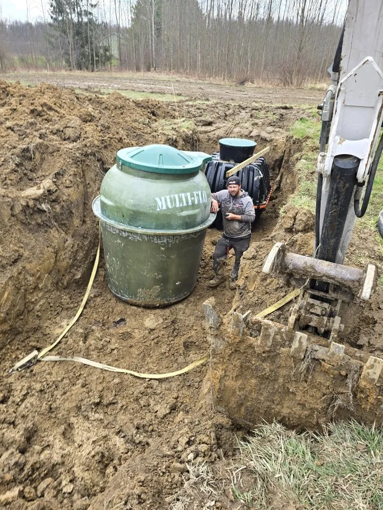 Reliable outdoor landscaping for homes in Windsor, OH by Down 2 Ground Maintenance