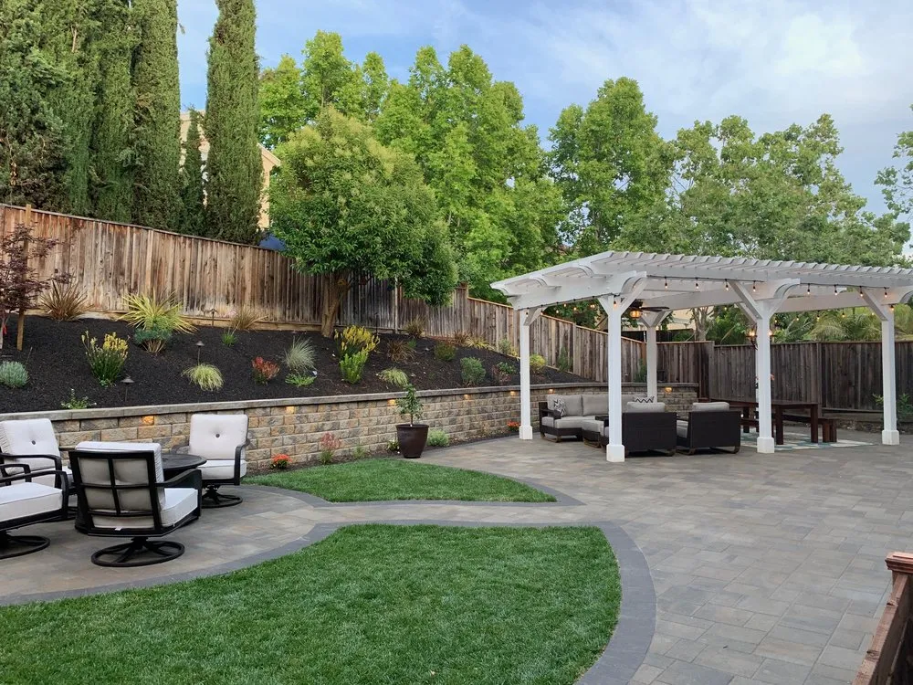 Expert lawn mowing service in Santa Clara, CA by Down and Dirty Landscaping