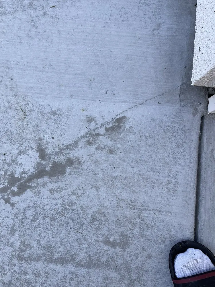 Local lawn care service for homes in Santa Clara, CA by Down and Dirty Landscaping