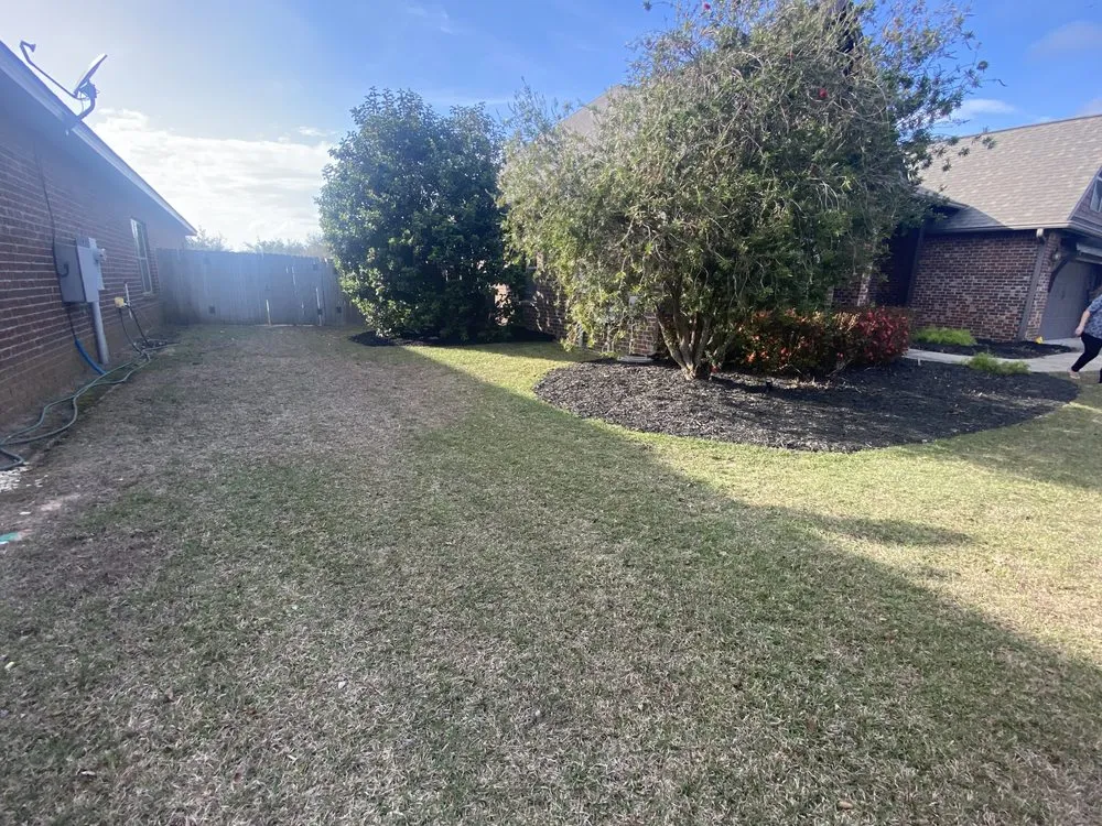 Affordable outdoor landscaping experts serving Perdido Beach, AL - Down South Landscape & Moving