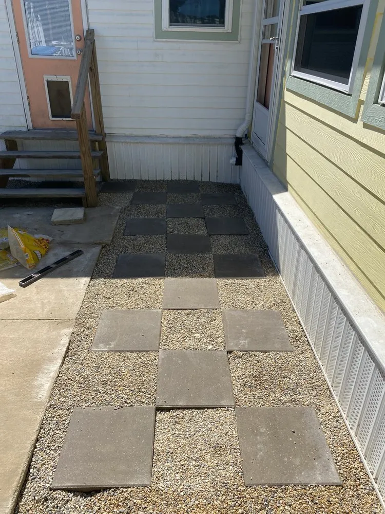 Local landscaping services experts serving Perdido Beach, AL - Down South Landscape & Moving
