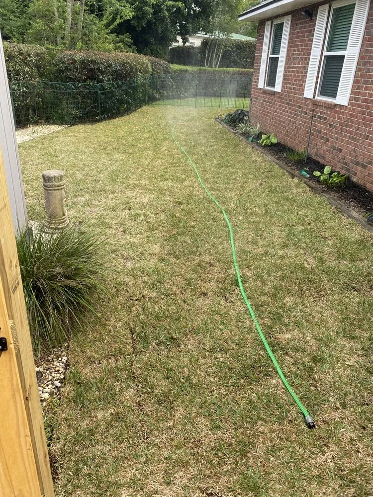 Professional yard maintenance in Perdido Beach, AL - Down South Landscape & Moving