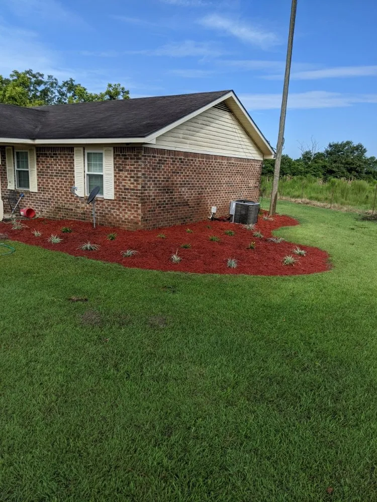 Affordable garden landscaping experts serving Moultrie, GA - Down South Lawn and Maintenance