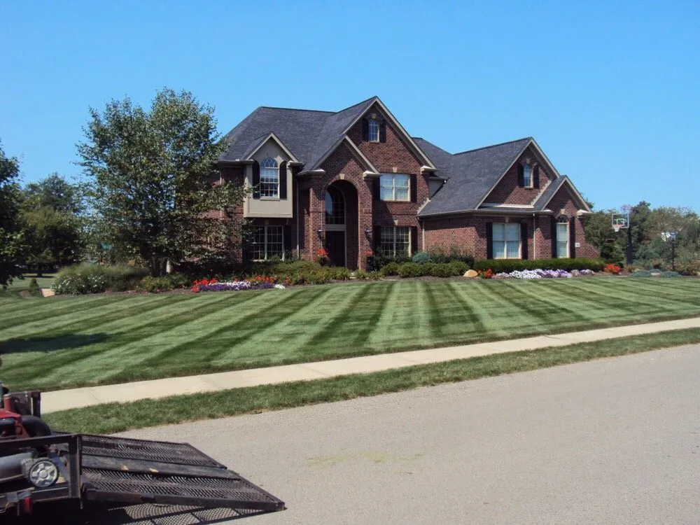 Top-rated garden landscaping for homes across Saxonburg, PA - Down To Earth Landscaping & Maintenance