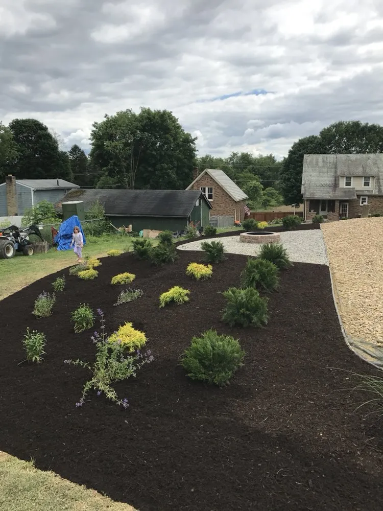 Reliable residential landscaping experts serving Saxonburg, PA - Down To Earth Landscaping & Maintenance