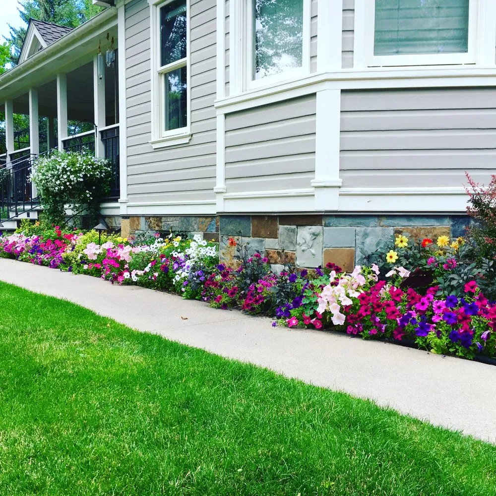 Expert garden landscaping in Durango, CO by Down To Earth Landscaping