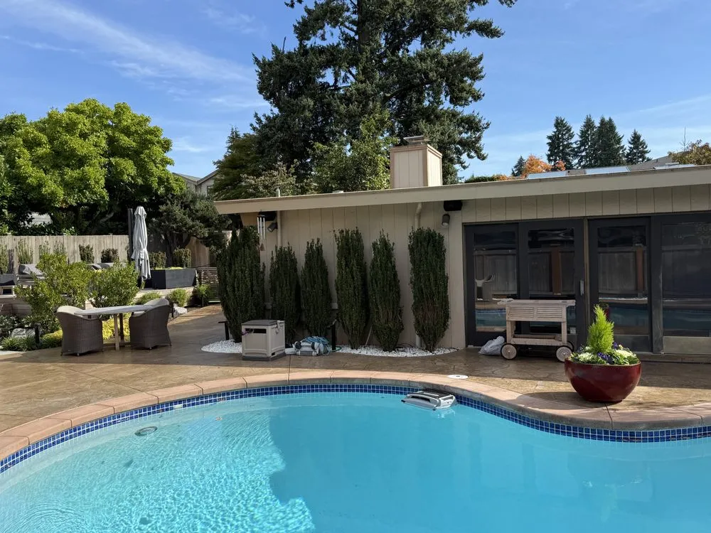 Reliable landscaping services experts serving Bellevue, WA - Down to Earth Landscaping, Inc