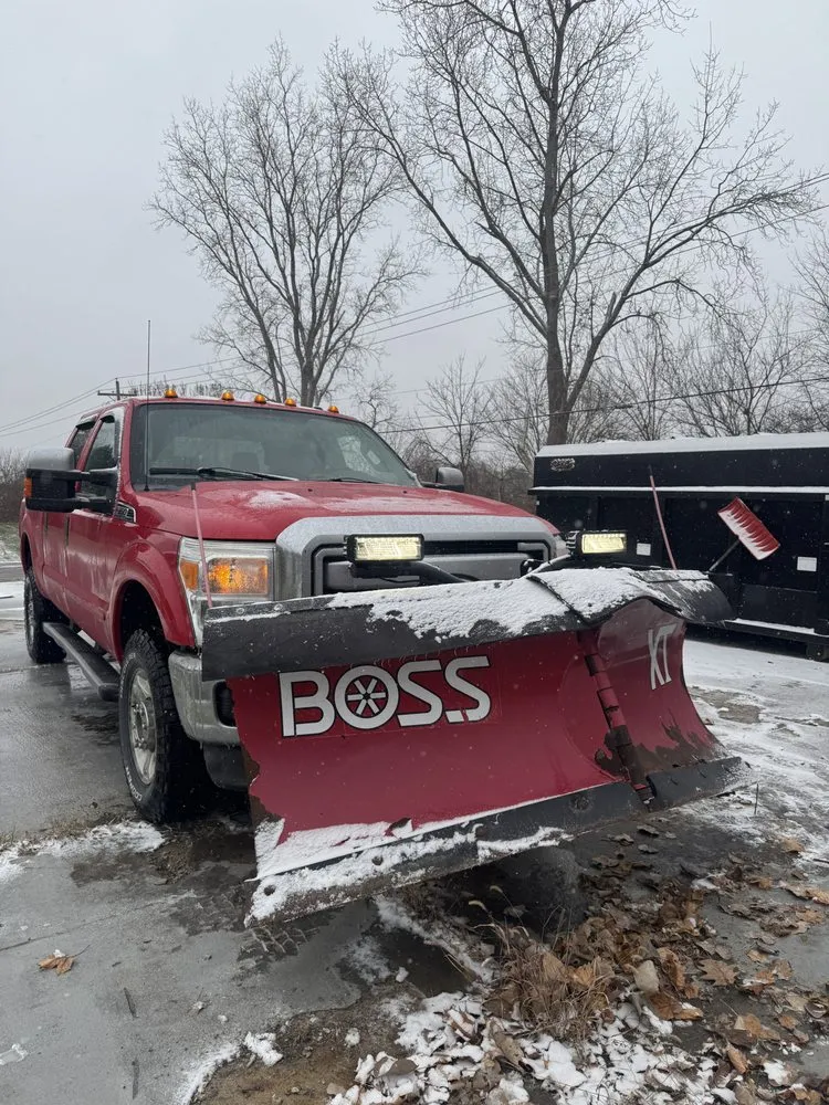 Reliable garden landscaping in Clinton, MI by Down To Earth Services