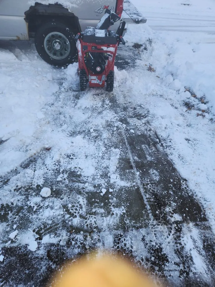 Reliable landscaping services experts serving Buffalo, NY - Down To Earth snow removal & Landscaping