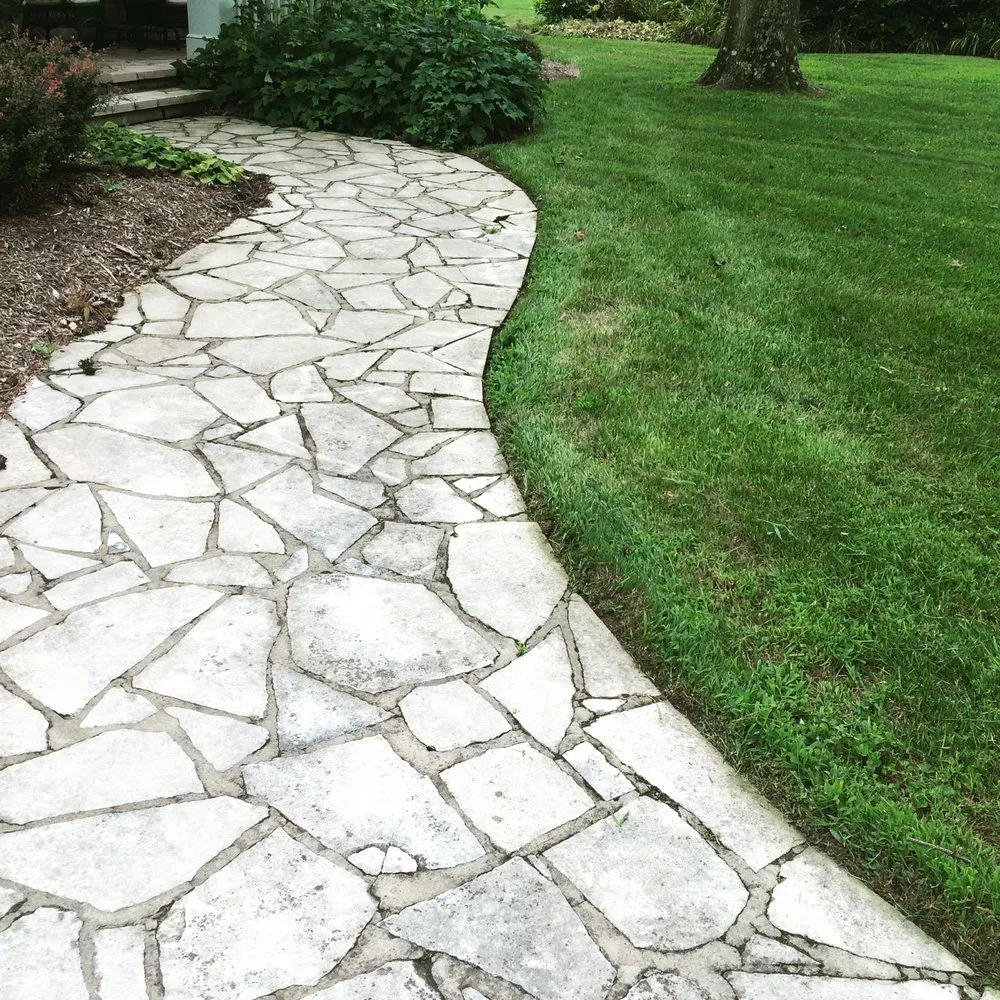 Professional lawn mowing service near you in Evansville, IN by Downs Pro Lawn Care