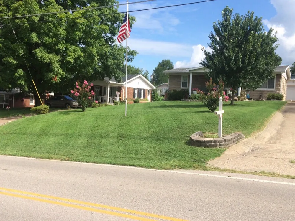 Custom landscaping services for homes in Evansville, IN by Downs Pro Lawn Care