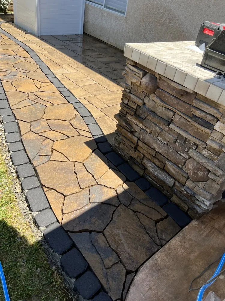 Affordable lawn mowing service in Santa Clarita, CA by Doza Oaks Landscaping