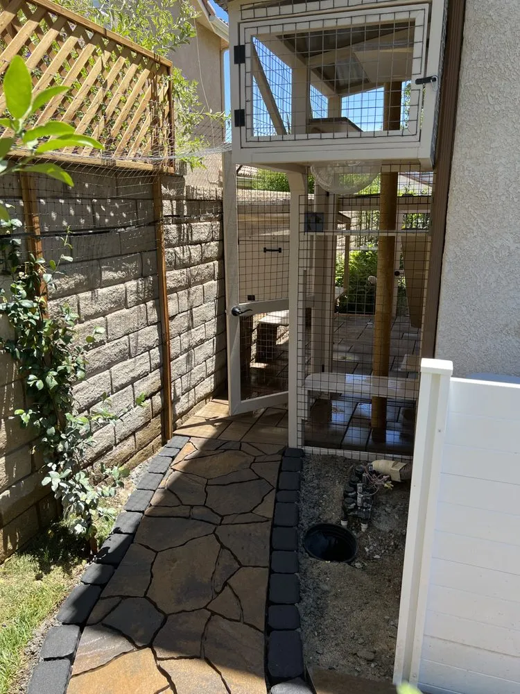 Affordable lawn mowing service near you in Santa Clarita, CA by Doza Oaks Landscaping