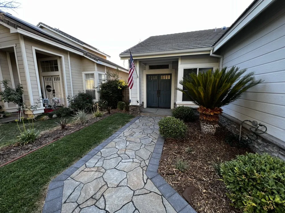 Professional landscape installation experts serving Santa Clarita, CA - Doza Oaks Landscaping